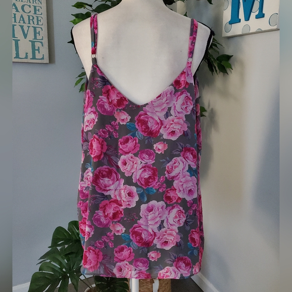 TORRID Sophie Chiffon Lined Grey Floral Swing Cami 2 - Picture 5 of 11